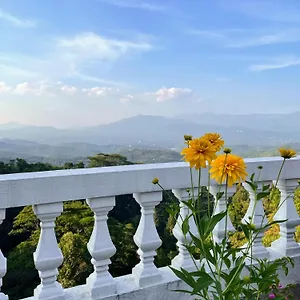 Hotel Bellwood Hills &