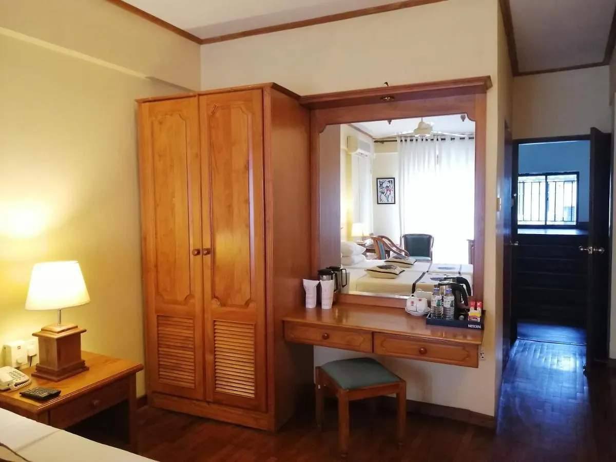 Hotel Casamara Kandy Sri Lanka